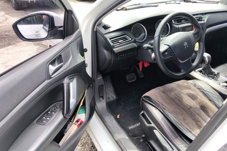 Used Peugeot 408 2018 350THP Automatic Luxury Edition Driver Seat
