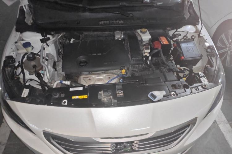 Used Peugeot 408 2018 Revised Version 1.8L Automatic Luxury Edition Engine Bay