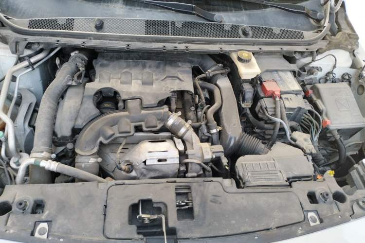 Used Peugeot 408 2018 350THP Automatic Luxury Edition Engine Bay