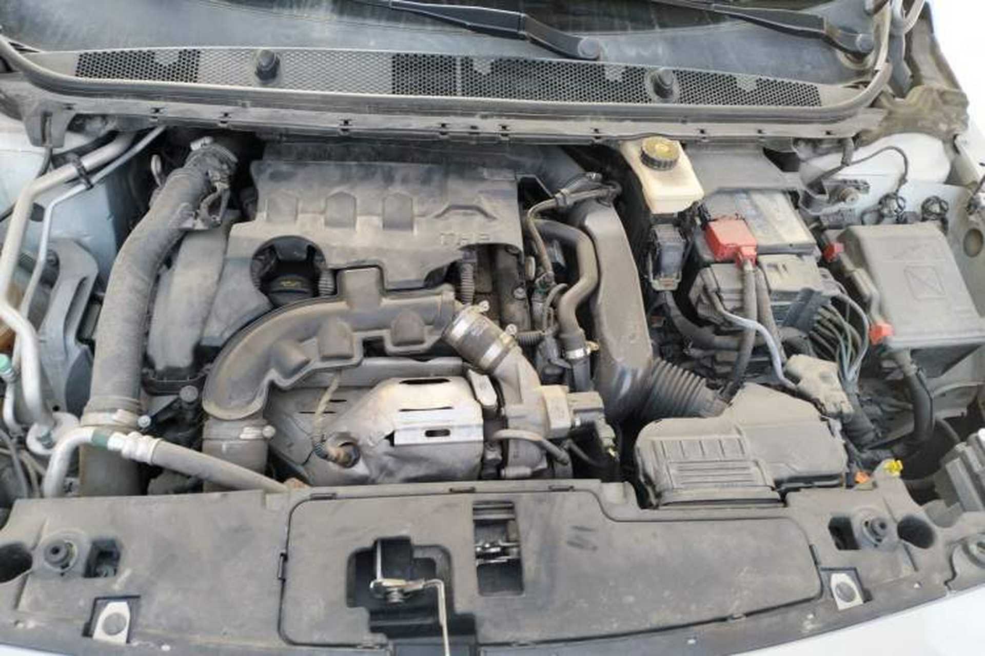 Used Peugeot 408 2018 350THP Automatic Luxury Edition Engine Bay