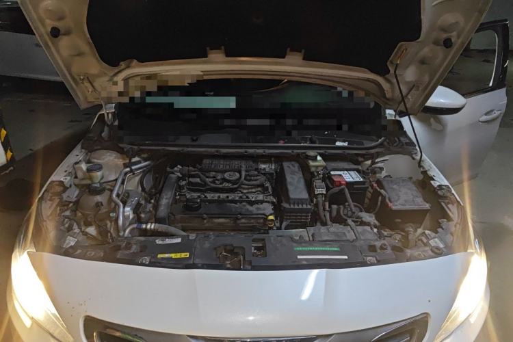 Used Peugeot 408 2018 Revised Version 1.8L Automatic Luxury Edition Engine Bay