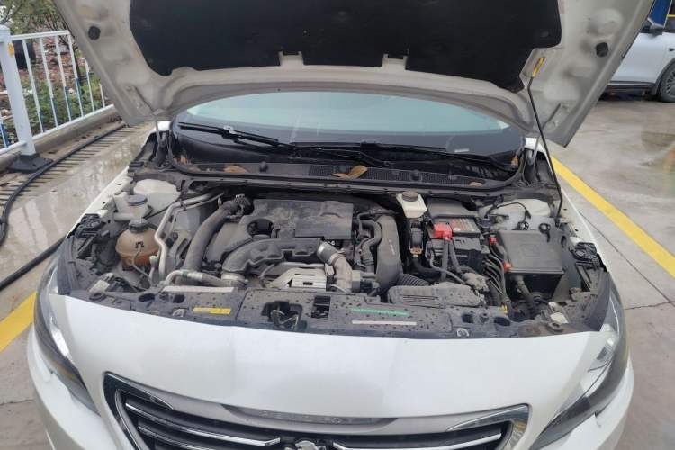 Used Peugeot 408 2018 Revised 350THP Automatic Luxury Edition Engine Bay