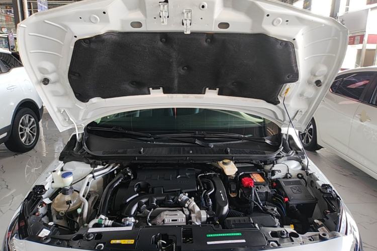 Used Peugeot 408 2018 350THP Automatic Luxury Edition Engine Bay