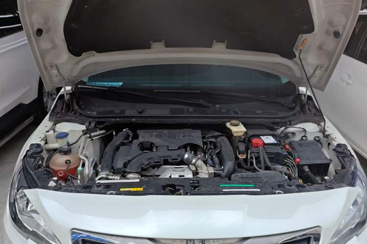 Used Peugeot 408 2018 Revised 350THP Automatic Luxury Edition Engine Bay