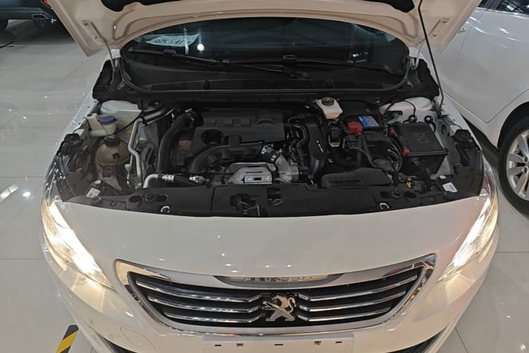 Used Peugeot 408 2018 350THP Automatic Luxury Edition Engine Bay