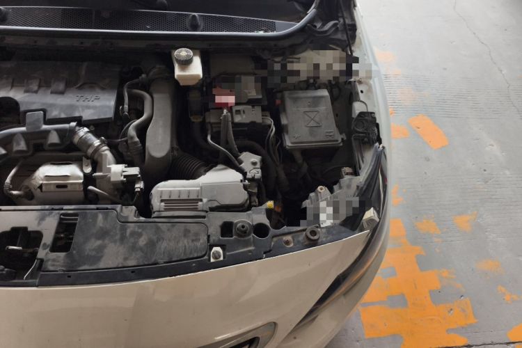 Used Peugeot 408 2018 350THP Automatic Luxury Edition Engine Bay Left