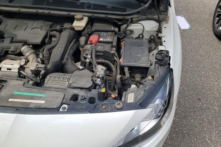 Used Peugeot 408 2018 350THP Automatic Luxury Edition Engine Bay Left
