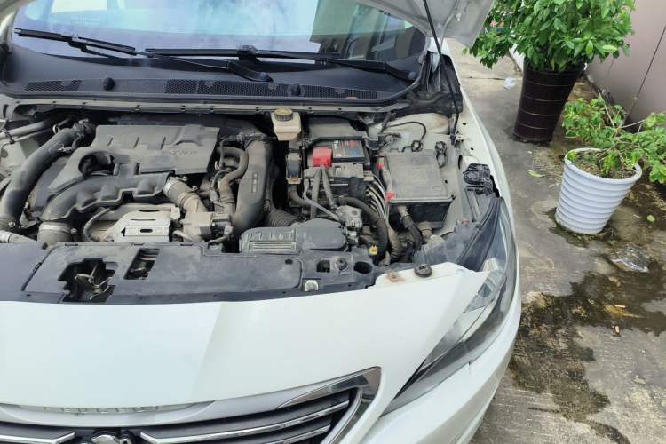 Used Peugeot 408 2018 Revised 350THP Automatic Luxury Edition Engine Bay Left