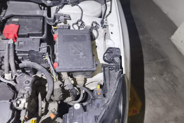 Used Peugeot 408 2018 350THP Automatic Luxury Edition Engine Bay Left
