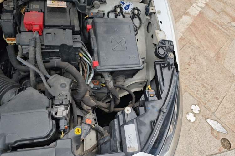 Used Peugeot 408 2018 350THP Automatic Luxury Edition Engine Bay Left