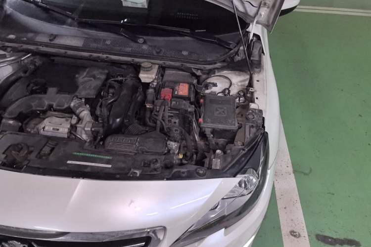 Used Peugeot 408 2018 Revised 350THP Automatic Luxury Edition Engine Bay Left