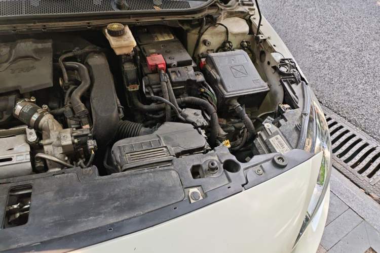 Used Peugeot 408 2018 350THP Automatic Luxury Edition Engine Bay Left
