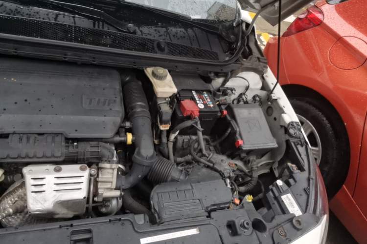 Used Peugeot 408 2018 230THP Automatic Luxury Edition Engine Bay Left