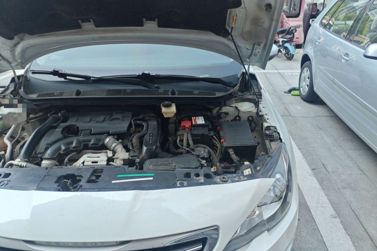 Used Peugeot 408 2018 350THP Automatic Luxury Edition Engine Bay Left