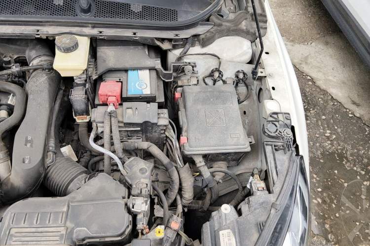Used Peugeot 408 2018 350THP Automatic Luxury Edition Engine Bay Left