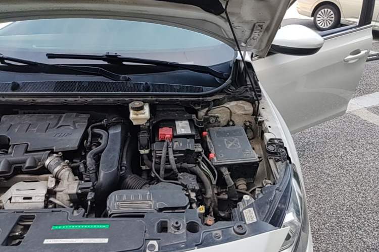 Used Peugeot 408 2018 350THP Automatic Luxury Edition Engine Bay Left