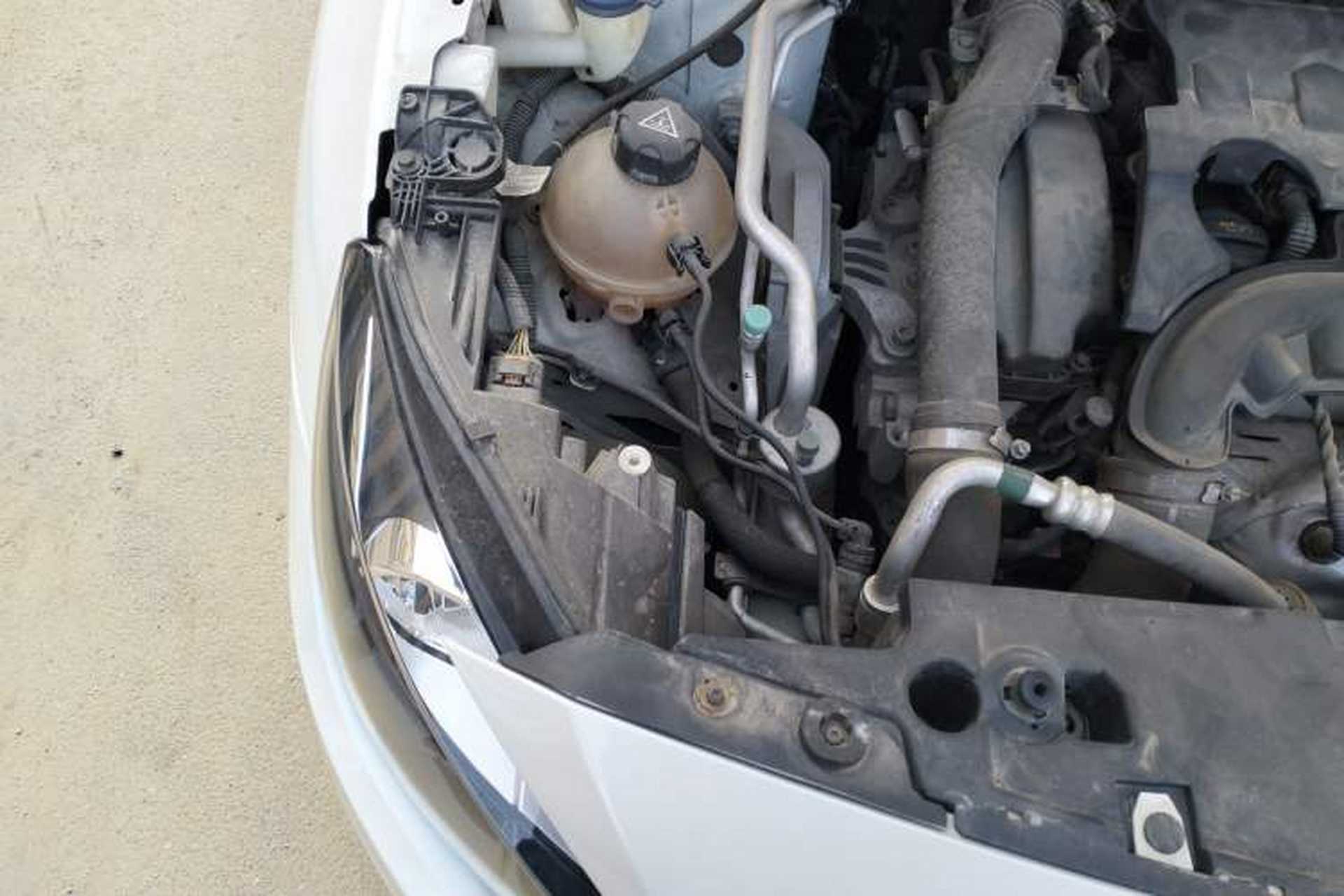 Used Peugeot 408 2018 350THP Automatic Luxury Edition Engine Bay Right