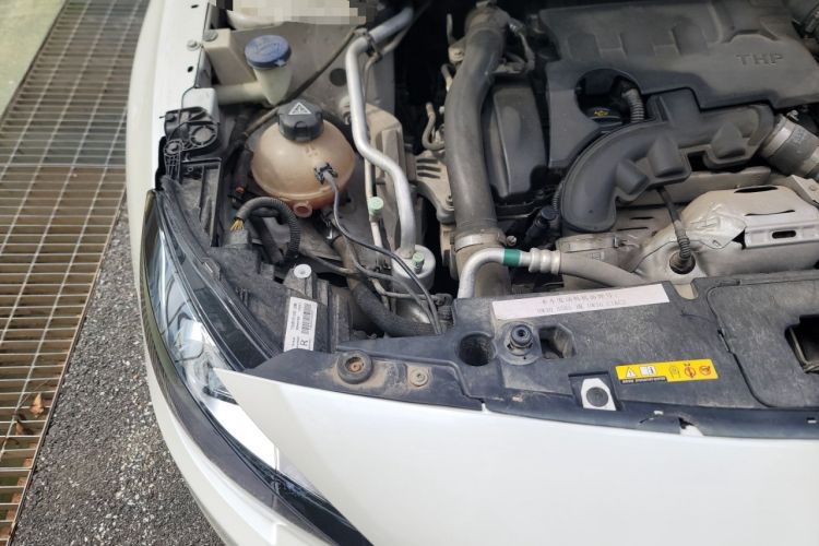 Used Peugeot 408 2018 350THP Automatic Luxury Edition Engine Bay Right