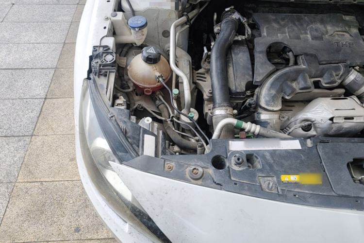 Used Peugeot 408 2018 350THP Automatic Luxury Edition Engine Bay Right