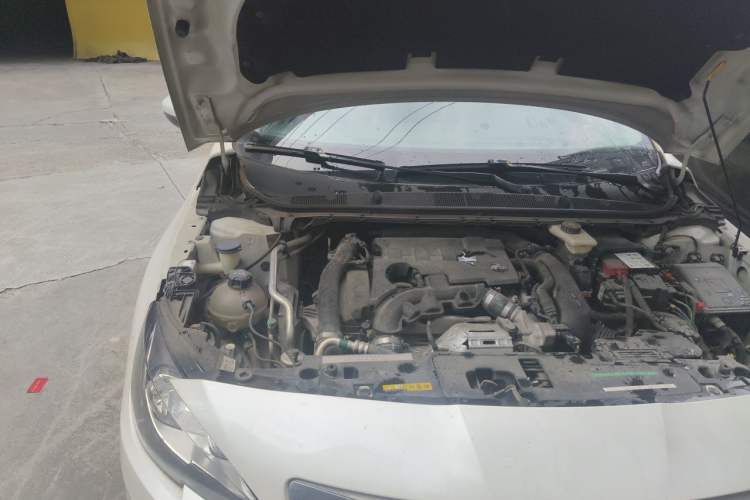 Used Peugeot 408 2018 Revised 350THP Automatic Luxury Edition Engine Bay Right