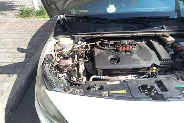 Used Peugeot 408 2018 Revised Version 1.8L Manual Leading Edition Engine Bay Right