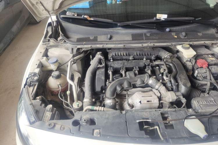 Used Peugeot 408 2018 350THP Automatic Luxury Edition Engine Bay Right