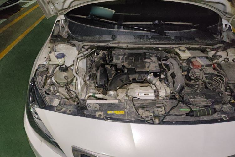 Used Peugeot 408 2018 350THP Automatic Luxury Edition Engine Bay Right