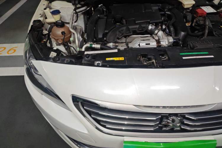 Used Peugeot 408 2018 350THP Automatic Luxury Edition Engine Bay Right