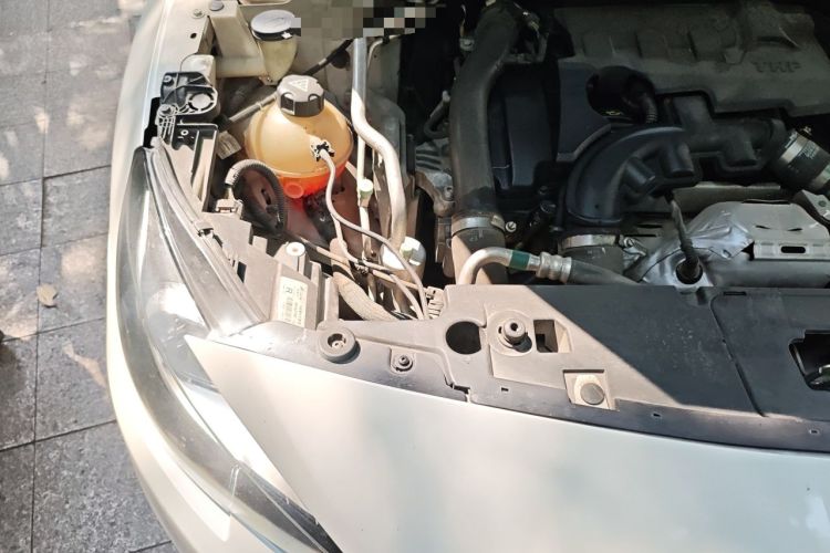 Used Peugeot 408 2018 350THP Automatic Luxury Edition Engine Bay Right