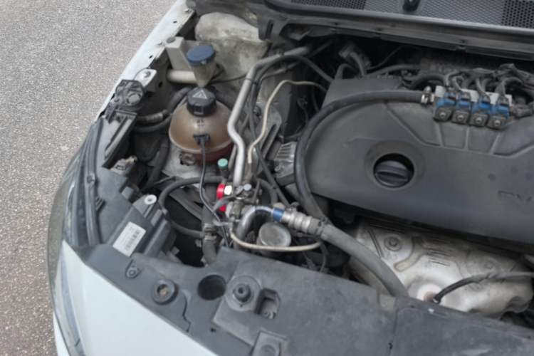 Used Peugeot 408 2018 Revised Version 1.8L Automatic Luxury Edition Engine Bay Right