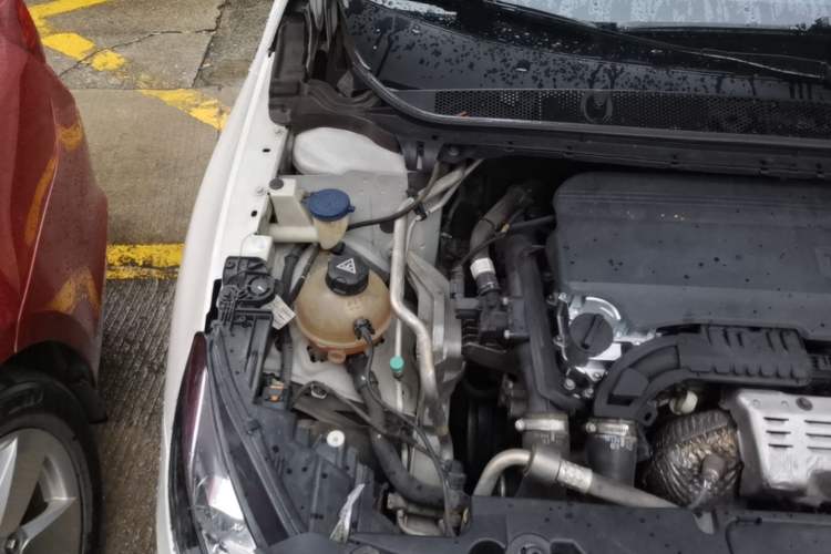 Used Peugeot 408 2018 230THP Automatic Luxury Edition Engine Bay Right