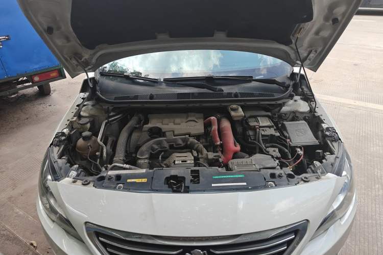 Used Peugeot 408 2018 350THP Automatic Luxury Edition Engine Bay