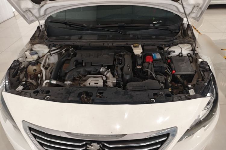 Used Peugeot 408 2018 350THP Automatic Luxury Edition Engine Bay