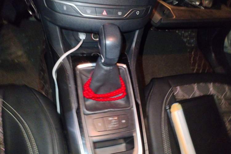 Used Peugeot 408 2018 350THP Automatic Luxury Edition Gear Lever