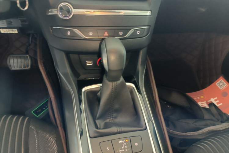 Used Peugeot 408 2018 350THP Automatic Luxury Edition Gear Lever