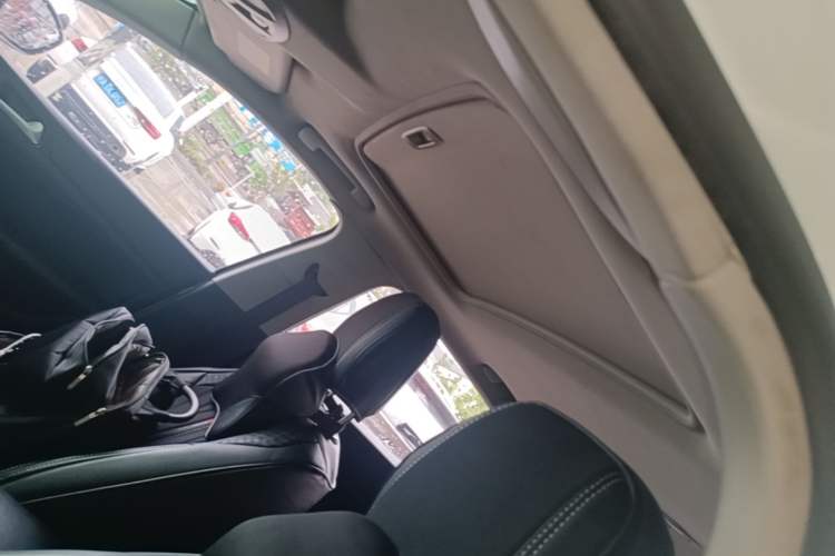 Used Peugeot 408 2018 350THP Automatic Luxury Edition Headliner