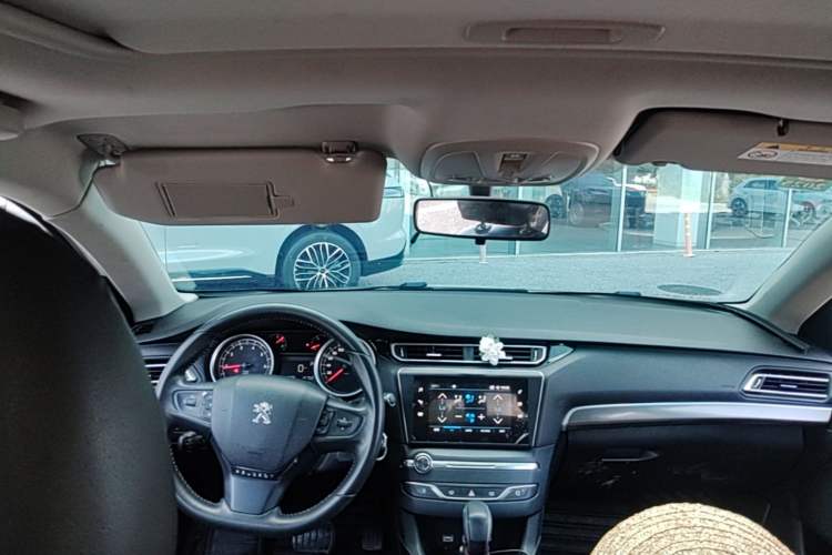 Used Peugeot 408 2018 350THP Automatic Luxury Edition Headliner