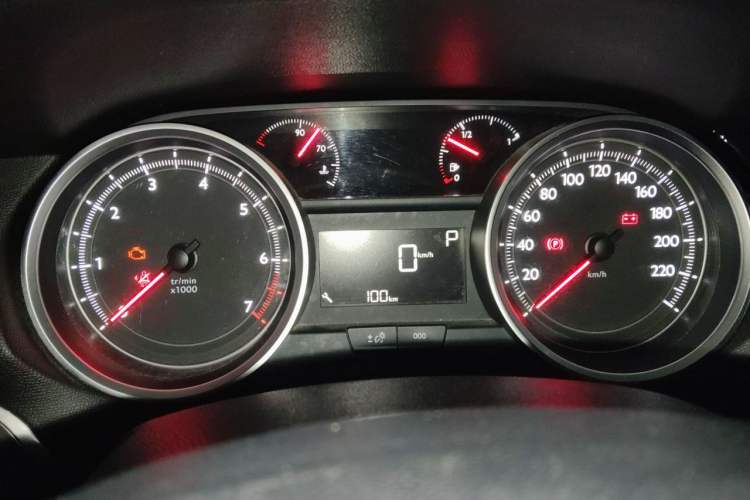 Used Peugeot 408 2018 Revised Version 1.8L Automatic Luxury Edition Instrument Cluster