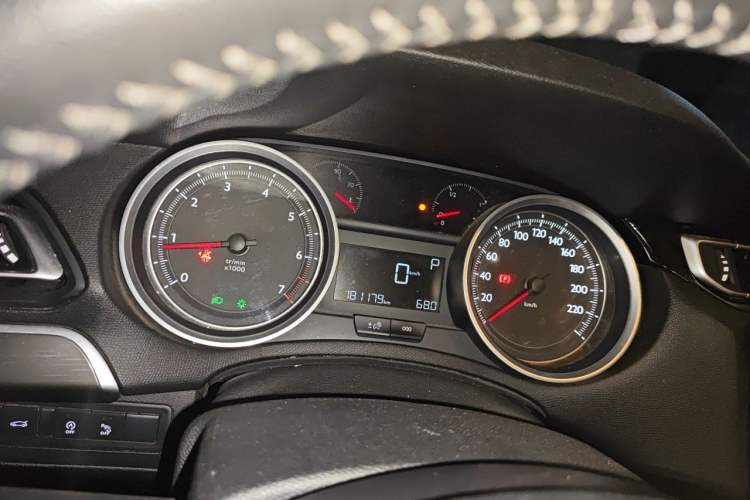 Used Peugeot 408 2018 Revised Version 1.8L Automatic Luxury Edition Instrument Cluster