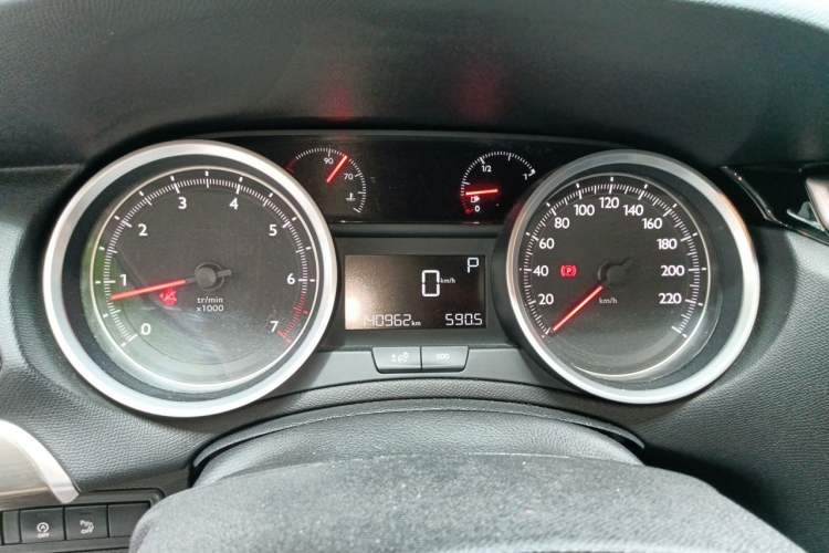 Used Peugeot 408 2018 Revised Version 1.8L Automatic Luxury Edition Instrument Cluster