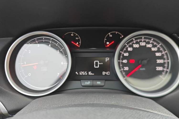 Used Peugeot 408 2018 350THP Automatic Luxury Edition Instrument Cluster
