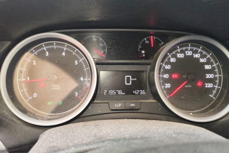 Used Peugeot 408 2018 1.8L Manual Leading Edition Instrument Cluster