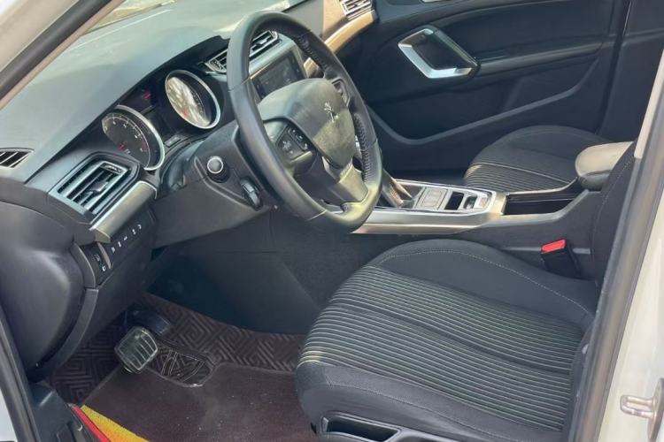 Used Peugeot 408 2018 Revised Version 230THP Automatic Luxury Edition Interior 1