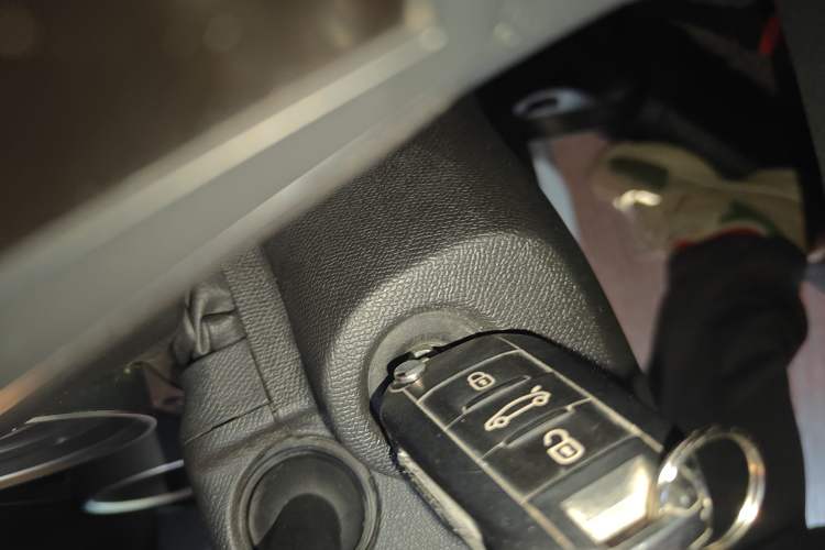 Used Peugeot 408 2018 350THP Automatic Luxury Edition Interior 1