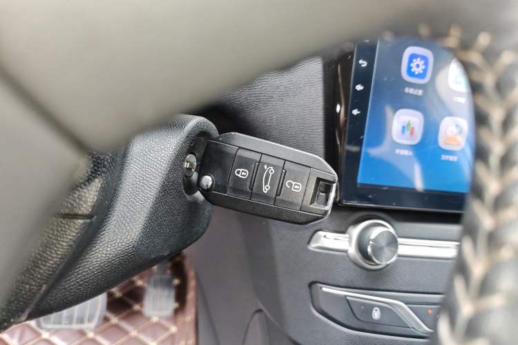 Used Peugeot 408 2018 Revised 350THP Automatic Luxury Edition Interior 1
