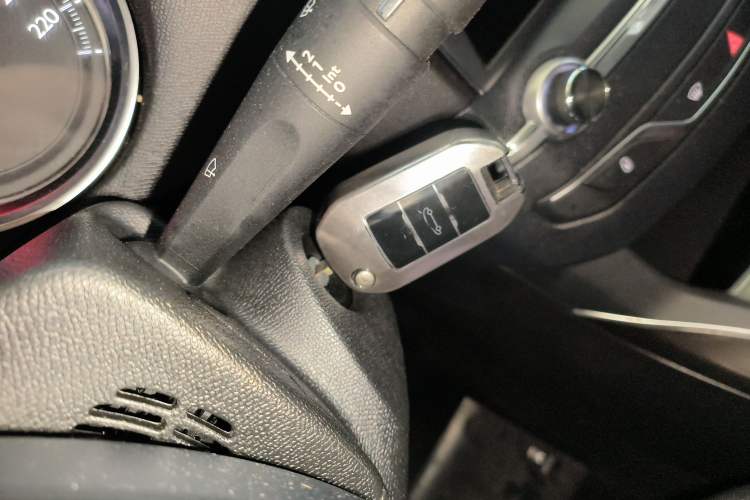 Used Peugeot 408 2018 Revised 350THP Automatic Luxury Edition Interior 1