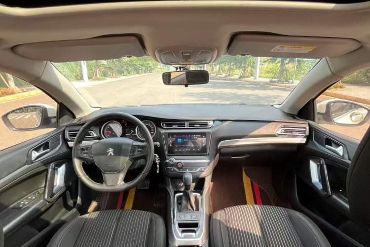 Used Peugeot 408 2018 Revised Version 230THP Automatic Luxury Edition Interior 2