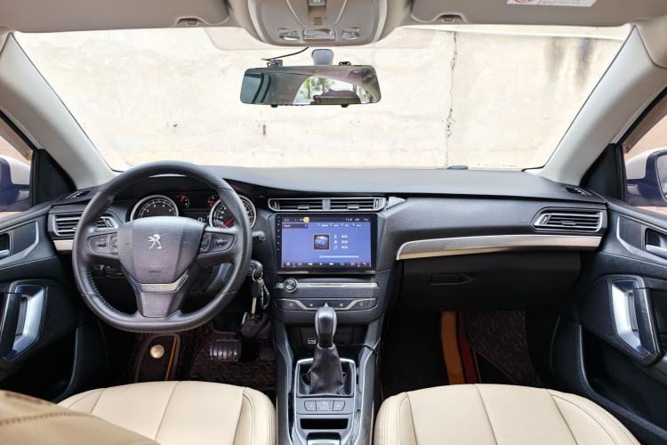 Used Peugeot 408 2018 Revised Version 230THP Automatic Luxury Edition Interior 7