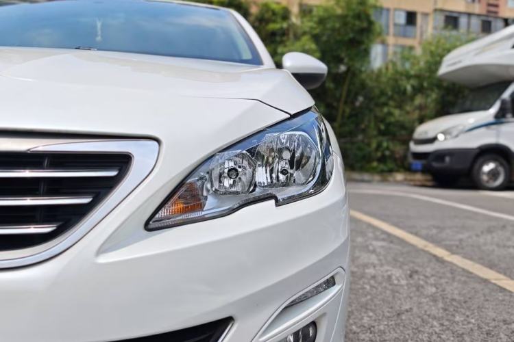 Used Peugeot 408 2018 Revised 350THP Automatic Luxury Edition Left Front Headlight