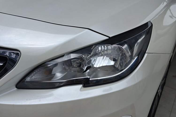 Used Peugeot 408 2018 Revised 350THP Automatic Luxury Edition Left Front Headlight